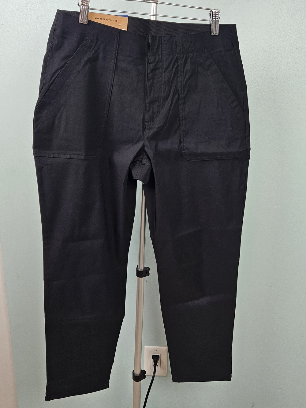 NWT Horizan Eddie Bauer Black Cropped Tapered Women's Pants